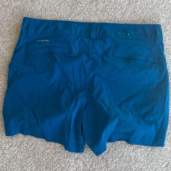 NWOT Columbia Shorts Size 10 - Picture 3 of 4